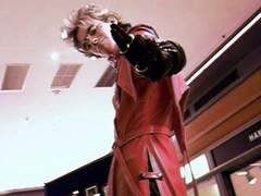 dico solo una cosa... la foto non rende per nulla la magnificenza del cosplay! Vash era lì tra noi! grazie Kinneas!