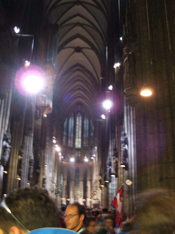 105 interno duomo koln.JPG