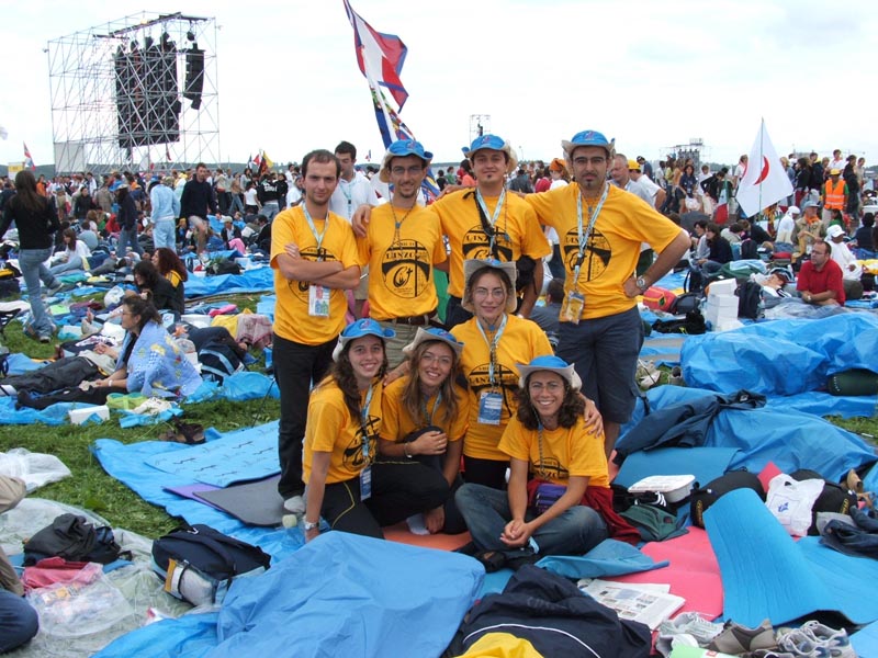 152 gruppo turistico marienfeld.JPG