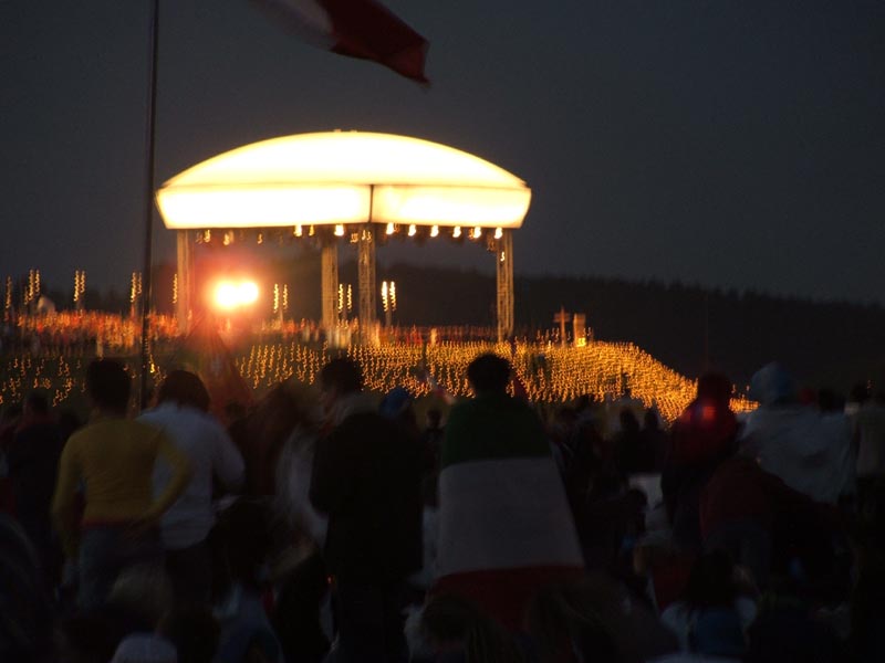 158 nuvola papa marienfeld 2.JPG