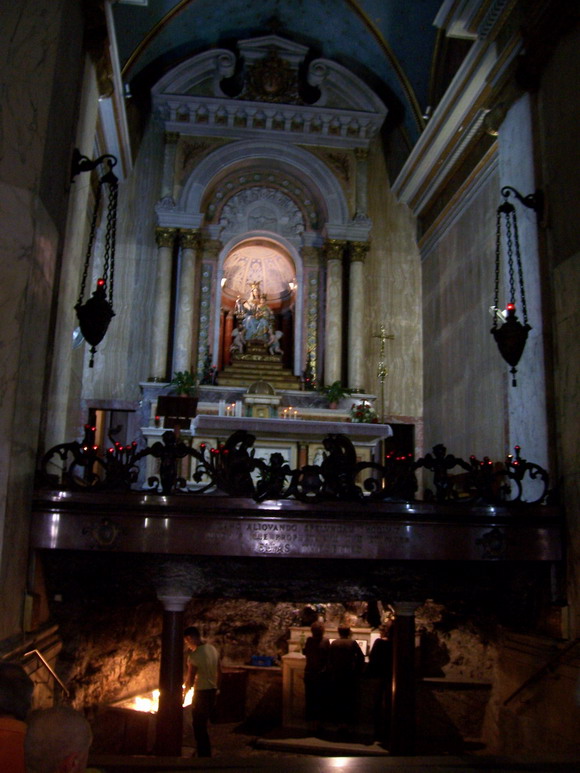 isra043.jpg