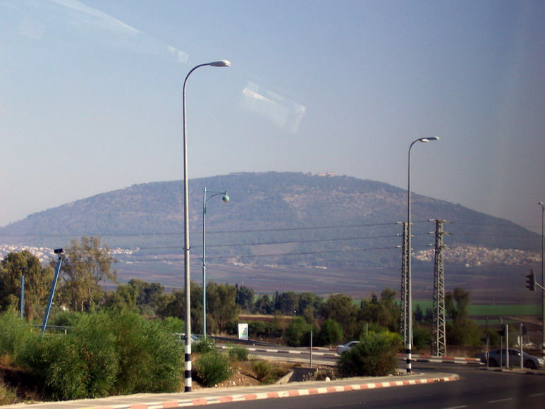 isra063.jpg