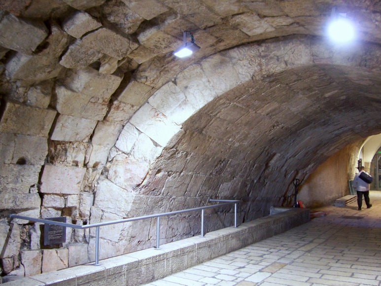 isra804.jpg